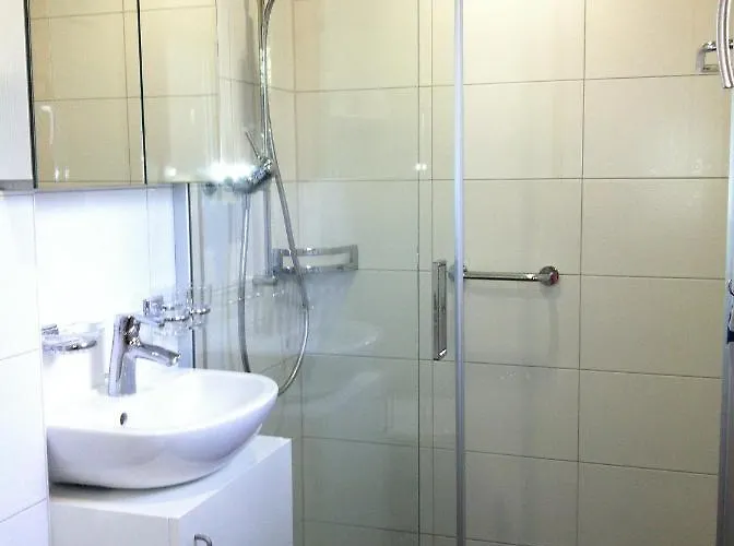 アパート Balfrin Alpweg 9, 3987 *